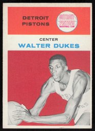 1961 FLEER #11 WALTER DUKES BASKETBALL CARD