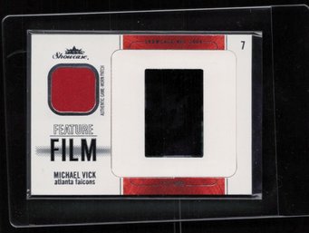 2004 FLEER SHOWCASE FILM MICHAEL VICK FOOTBALL CARD
