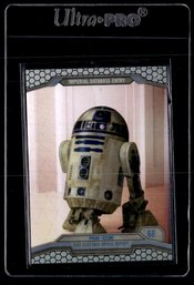 2014 TOPPS REFRACTOR R2D2 COMIC CARD TV MOVIE