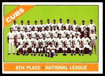 1966 TOPPS CUBS TEAM BASEBALL CARD