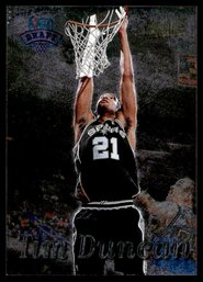 1997 TOPPS TIM DUNCAN ROOKIE BASKETBALL CARD