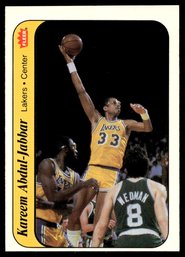 1986 FLEER STICKERS KAREEM ABDUL JABBAR BASKETBALL CARD