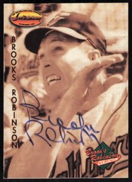 1993 TED WILLIAMS CARD COMPANY BROOKS ROBINSON - ON-CARD AUTOGRAPH