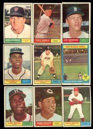 LOT OF 9 ~ 1961 TOPPS BASEBALL CARDS