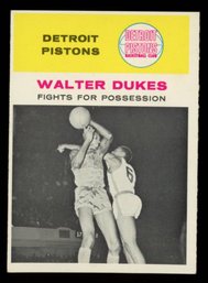 1961 FLEER BASKETBALL #50 WALTER DUKES