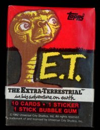 1982 Topps E.T. Trading Card PACK FACTORY SEALED NON SPORT VINTAGE