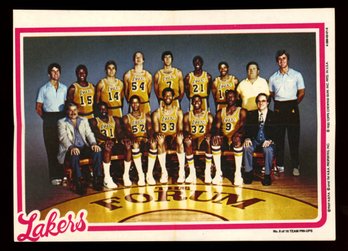 1980 Topps Basketball Lakers Team Pin-up Photo