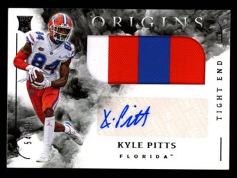 2021 CHRONICLES PATCH AUTO KYLE PITTS ROOKIE FOOTBALL CARD