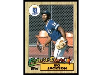 1987 TOPPS #370 BO JACKSON ROOKIE BASEBALL CARD