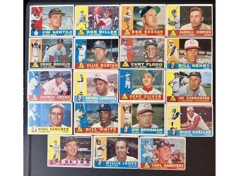 Lot Of 19 Low Grade 1960 Topp Baseball Cards