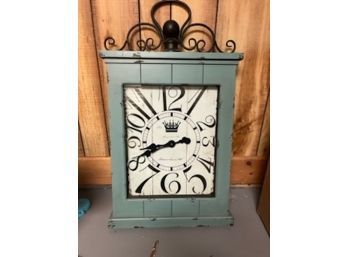 WALL DECOR ~ WOODEN CLOCK