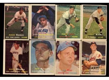 1957 TOPPS BASEBALL LOT OF 8