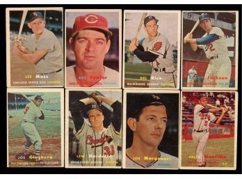 1957 TOPPS BASEBALL LOT OF 8