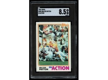 1982 TOPPS FOOTBALL #303 WALTER PAYTON IN ACTION SGC 8.5 NM-MT