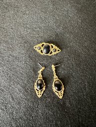 Brooch And Pierced Earring Set Black Gold