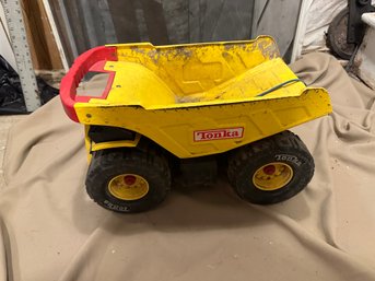 Tonka Yellow Dump Truck Toy