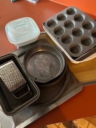 Kitchen Bakeware Muffin Pans Cookie Sheets