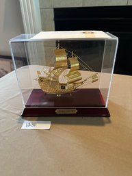 Franklin Mint Golden Hind 1570 Decor Collectible