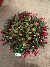 Christmas Holiday Wreath Berrys Pinecone