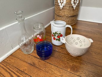 Kitchen Lot Blue Glass Bowls Strainer Strawberry