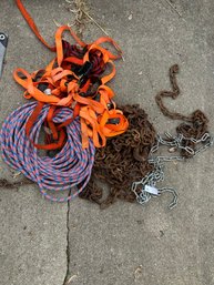 Chain Lot With Straps Tie Downs