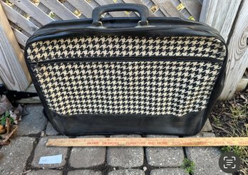 Suitcase Black And White Houndstooth