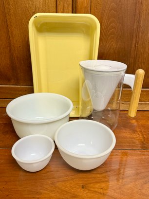 Kitchen Lot With Set Of Bowls And Enamel Dish With Soma Water Filter Pitcher