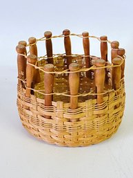 Fantastic Basket Created With Vintage Cloths Pins