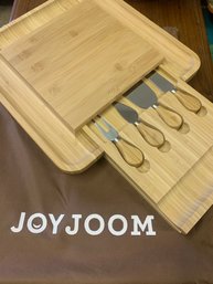 JOYJOOM  Premium Cheese Board And Knife Set  / Wood Charcuterie Board Set