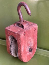 Super Cool Primitive Wood Pulley