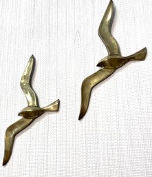 Gorgeous Set Of Mid Century Modern Brass Seagulls.