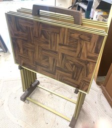 Vintage TV Tray Set With Carrier Cart.  In Excellent Condition- 6 Trays W/ Cart