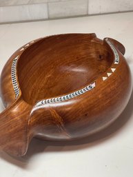 Lovely Pacific Islands Freeform Bowl With Inlaid Abalone/shell