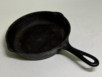 No. 8 Wagner Ware Sidney Cast Iron Skillet