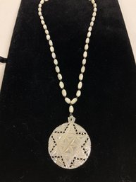 Vintage Carved Cut Pearlized Look Necklace With White Beads