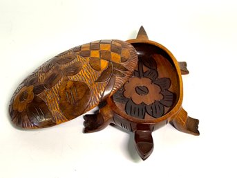 Hand Carved Wood Turtle Trinket Box