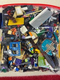 Legos Legos Legos  / 2.5 Gallon Bag Lot #4