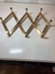 Contemporary Gold/brass Articulating Hook Set