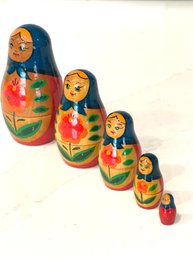 Great Russian(?)  Nesting Doll Set.   9 Piece