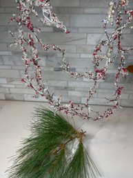 Blingy Garland Lot # 5.   Rock Crystals With Mini Red Berrys. New In Orig Pkg 10 Pks Of 8 Ft.