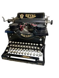 Royal 10 King Of Typewriters / Royal Typewriter Co. N.Y. / U.S.A