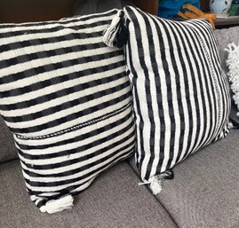 Magashoni Designer Pillows, Tribal Stripe With Tassels, Set Of 2  (22 X 22)