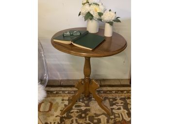 Round Wood Side Table/ Plant Stand/ Nightstand 28 X23