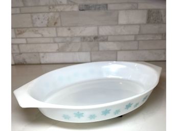 Rare Vintage Pyrex  Casserole,   Aqua Snowflake