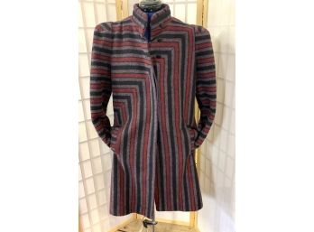 Wool Coat With Fabulous Lines  And Design Approx Size 8-10