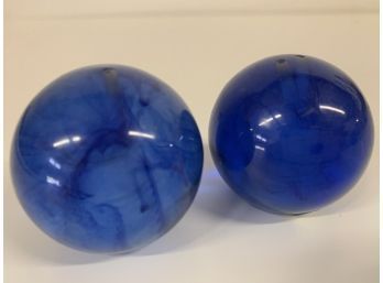 Vintage Round Blue Salt & Pepper Set