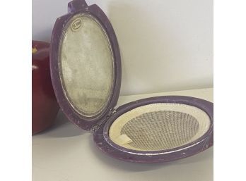 Oversized Vintage Make Up Compact