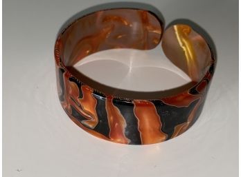 Pretty Swirl Baklite Cuff