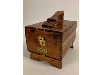 Vintage Griffin Shinemaster Cedar Hinged Shoe Shine Box With Accessories