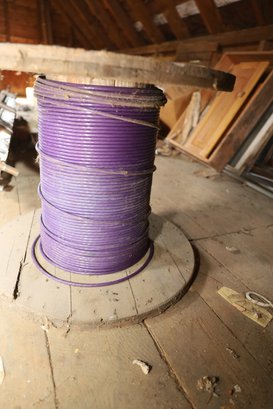 LOT 137 - LARGE SPOOL OF WIRE(?) ATTENTION SCRAPPER